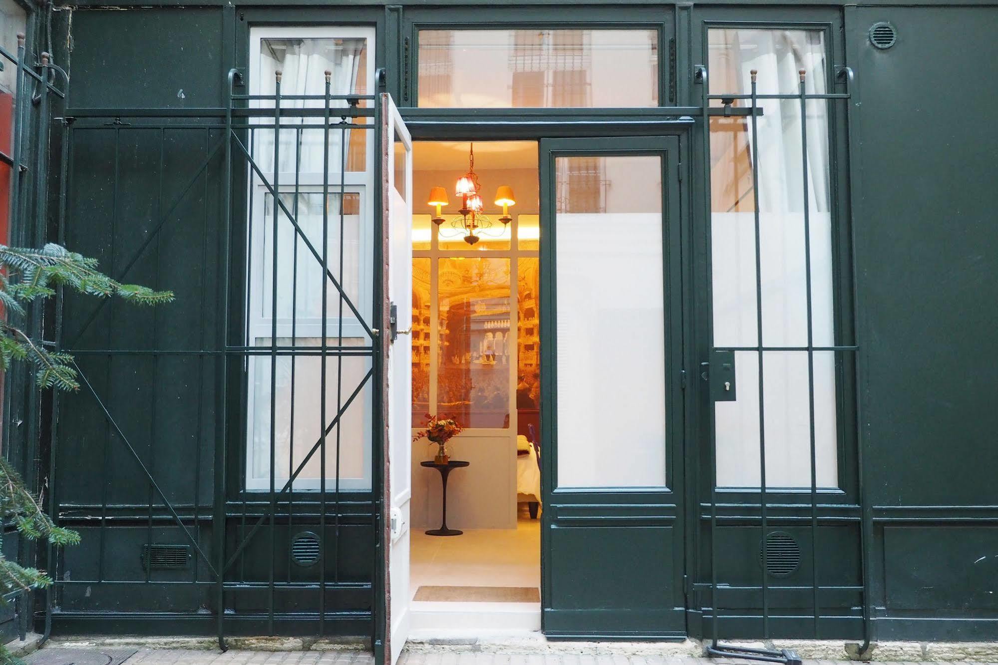 Palais Royal Chicsuites Paris Exterior photo